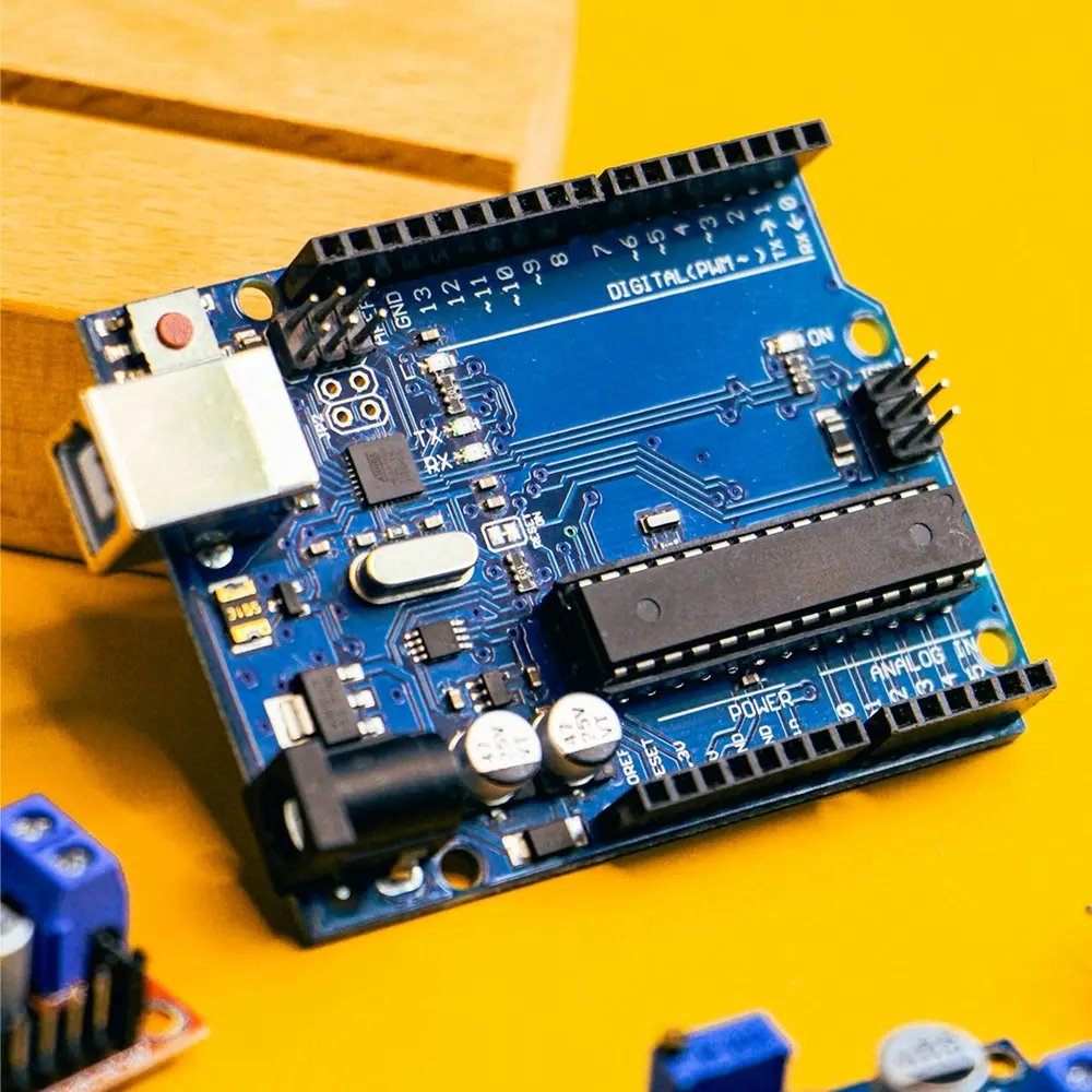 Arduino Uno R3 ATmega328 + Cable USB + Acrylic Shield | Totalmente nuevo para proyectos