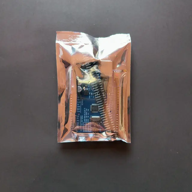 Arduino Uno R3 — placa